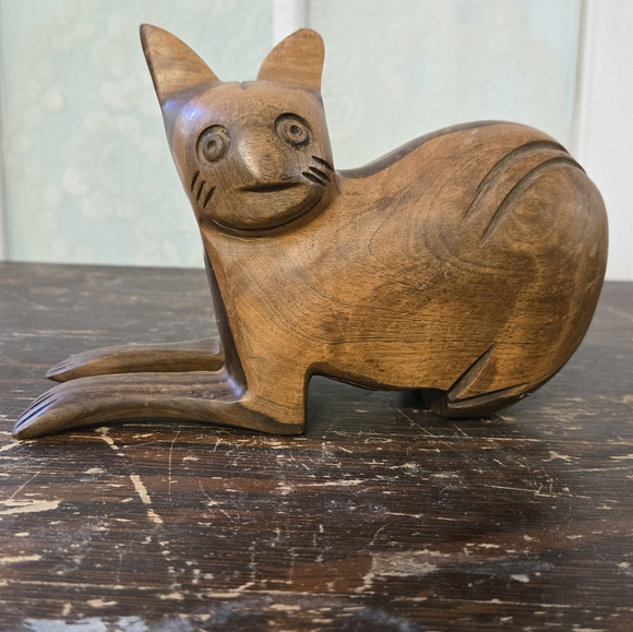 Vintage Other - Vintage Hand-Carved Wooden Cat Folk Art Sculpture